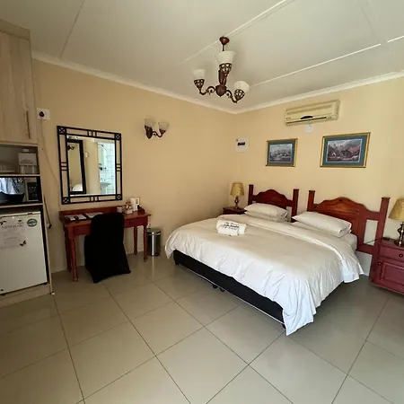 Blue Diamond Lodge & Spa Springbok Exterior photo